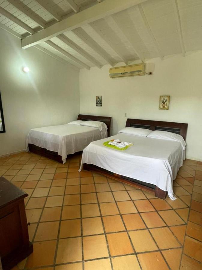 Puerto Berrio Hotel Candilejas מראה חיצוני תמונה