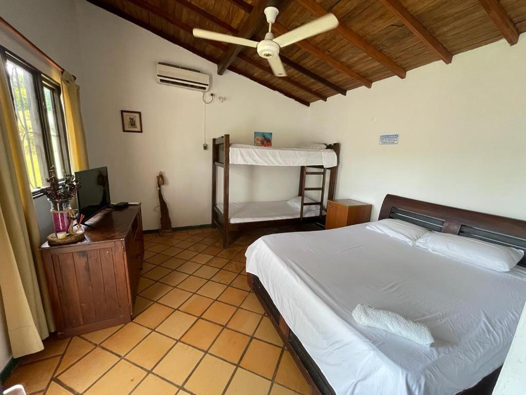 Puerto Berrio Hotel Candilejas מראה חיצוני תמונה