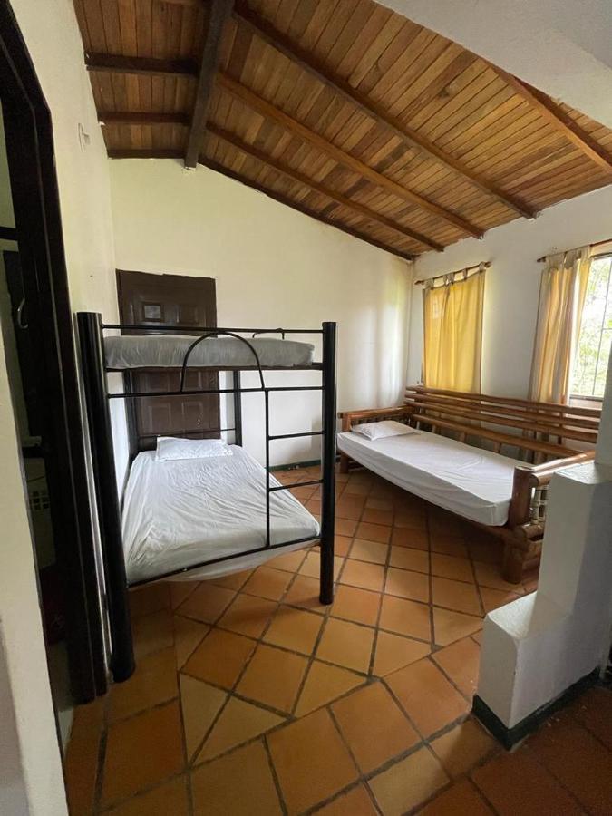 Puerto Berrio Hotel Candilejas מראה חיצוני תמונה